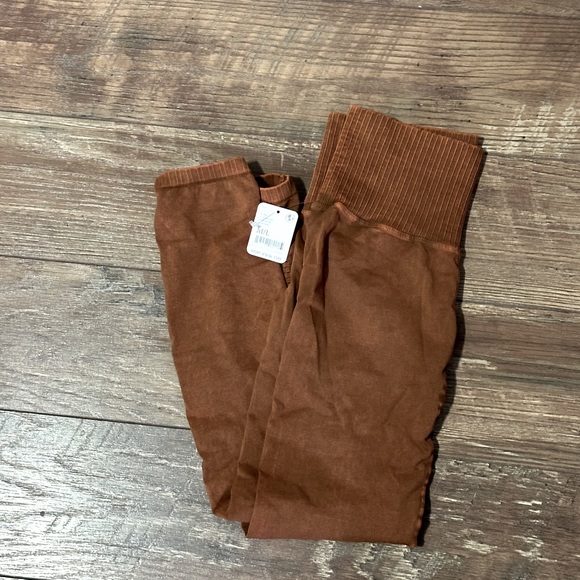 NWT - Free People Movement Good Karma 7/8 Leggings -...